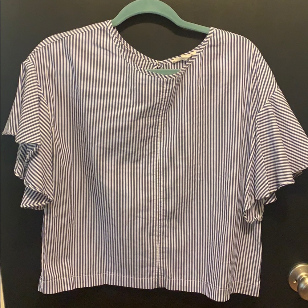 Women’s striped flutter sleeve top
